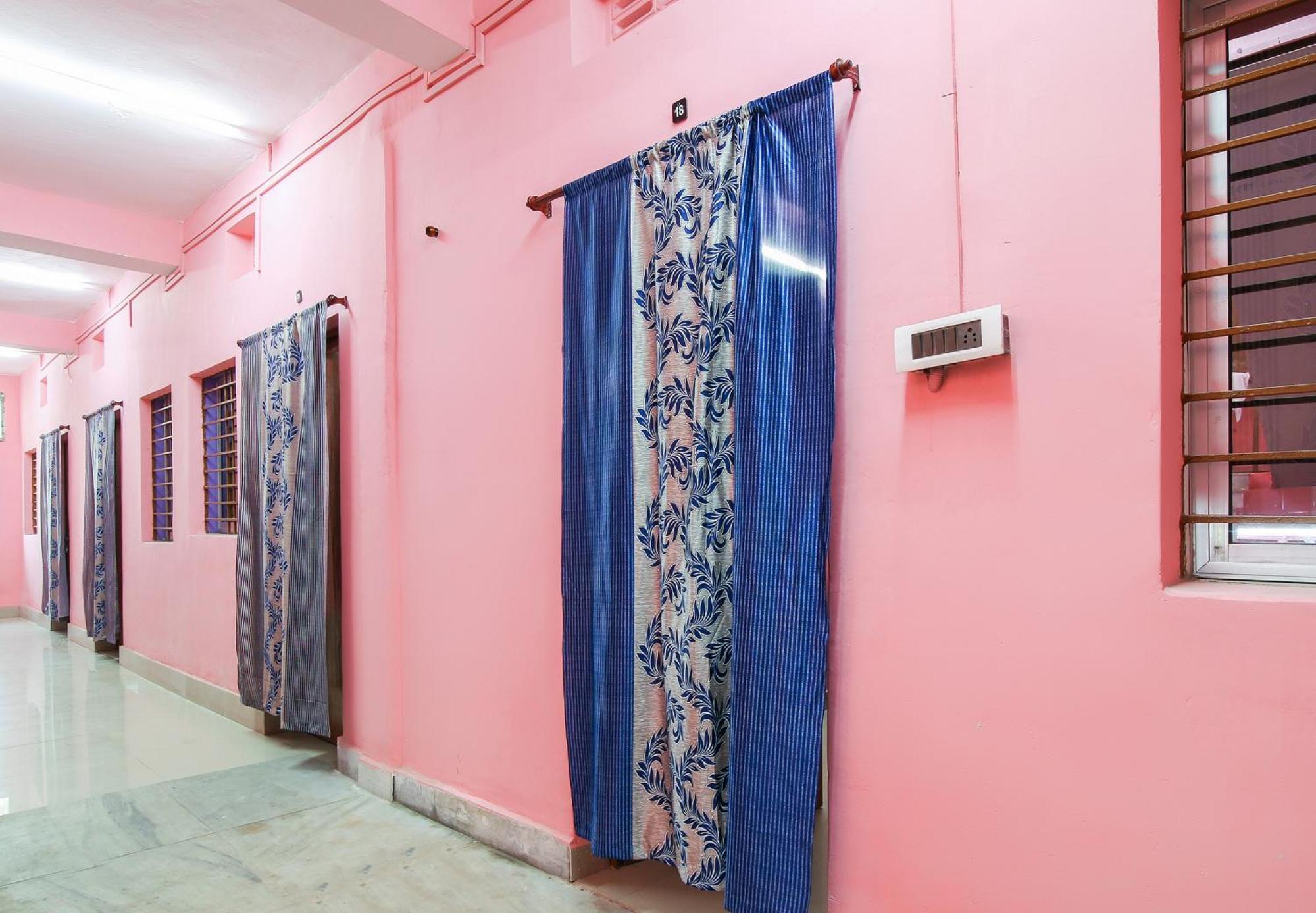 Collection O Nit More Adityapur Formerly Hotel Subheksha Jamshedpur Buitenkant foto