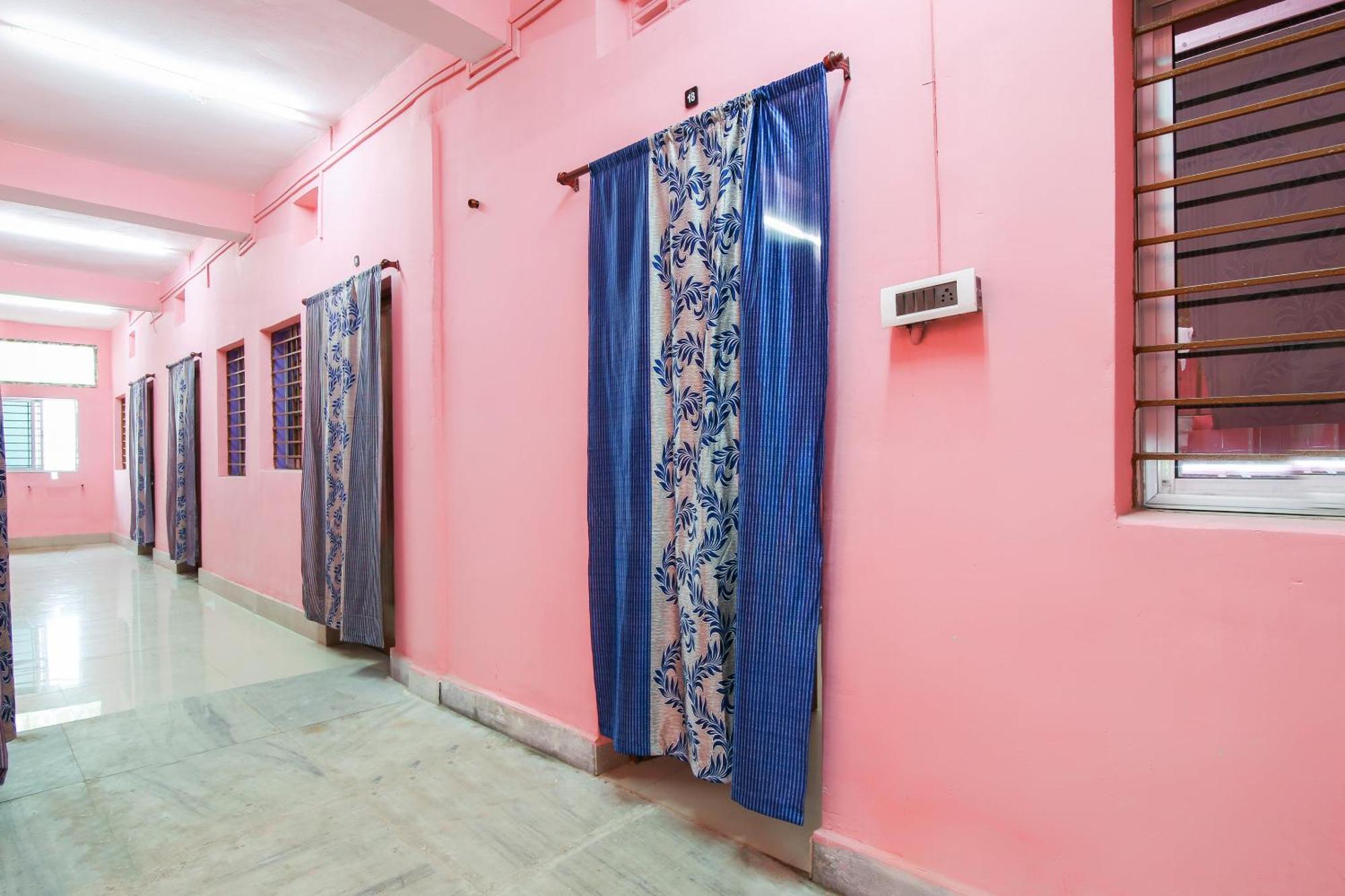 Collection O Nit More Adityapur Formerly Hotel Subheksha Jamshedpur Buitenkant foto